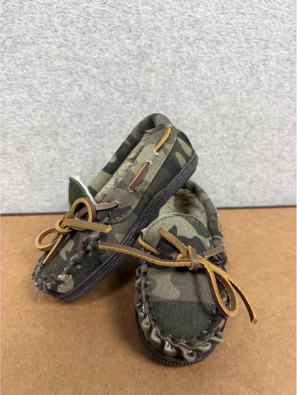 Kids Camo Minnetonka Slippers